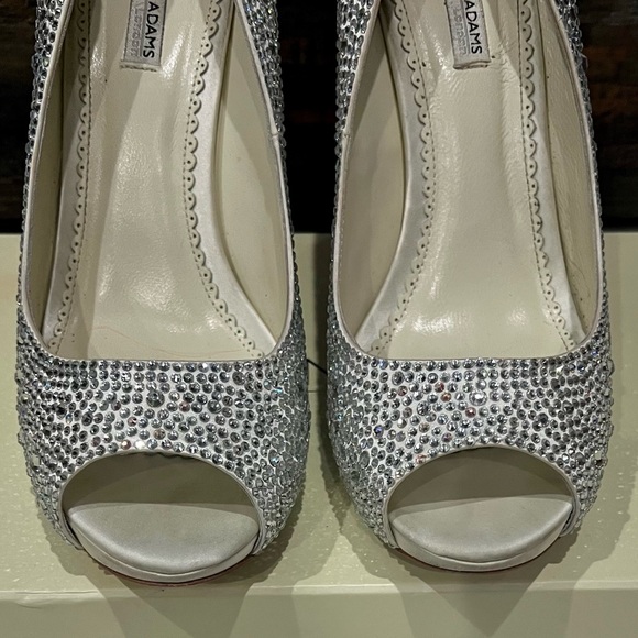 BENJAMIN ADAMS LONDON Charley Ivory Duchesse Silk size 9.5 - Picture 4 of 10